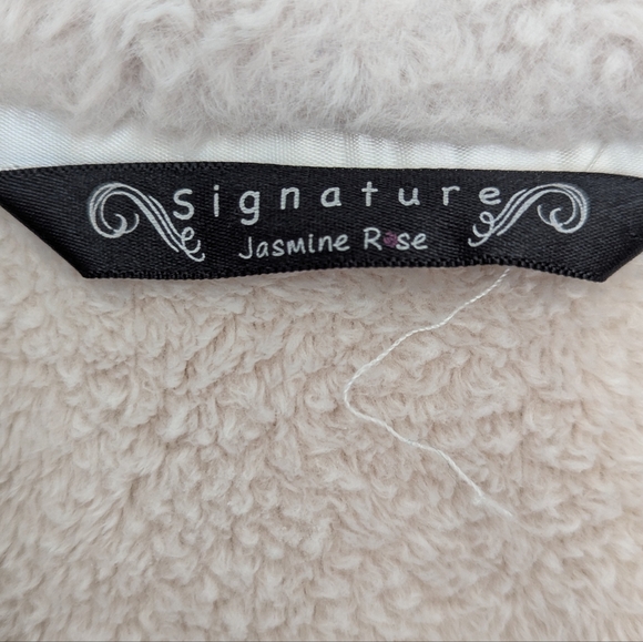 New W/Out Tags Robe Medium Long In Cream/Beige - Picture 3 of 9